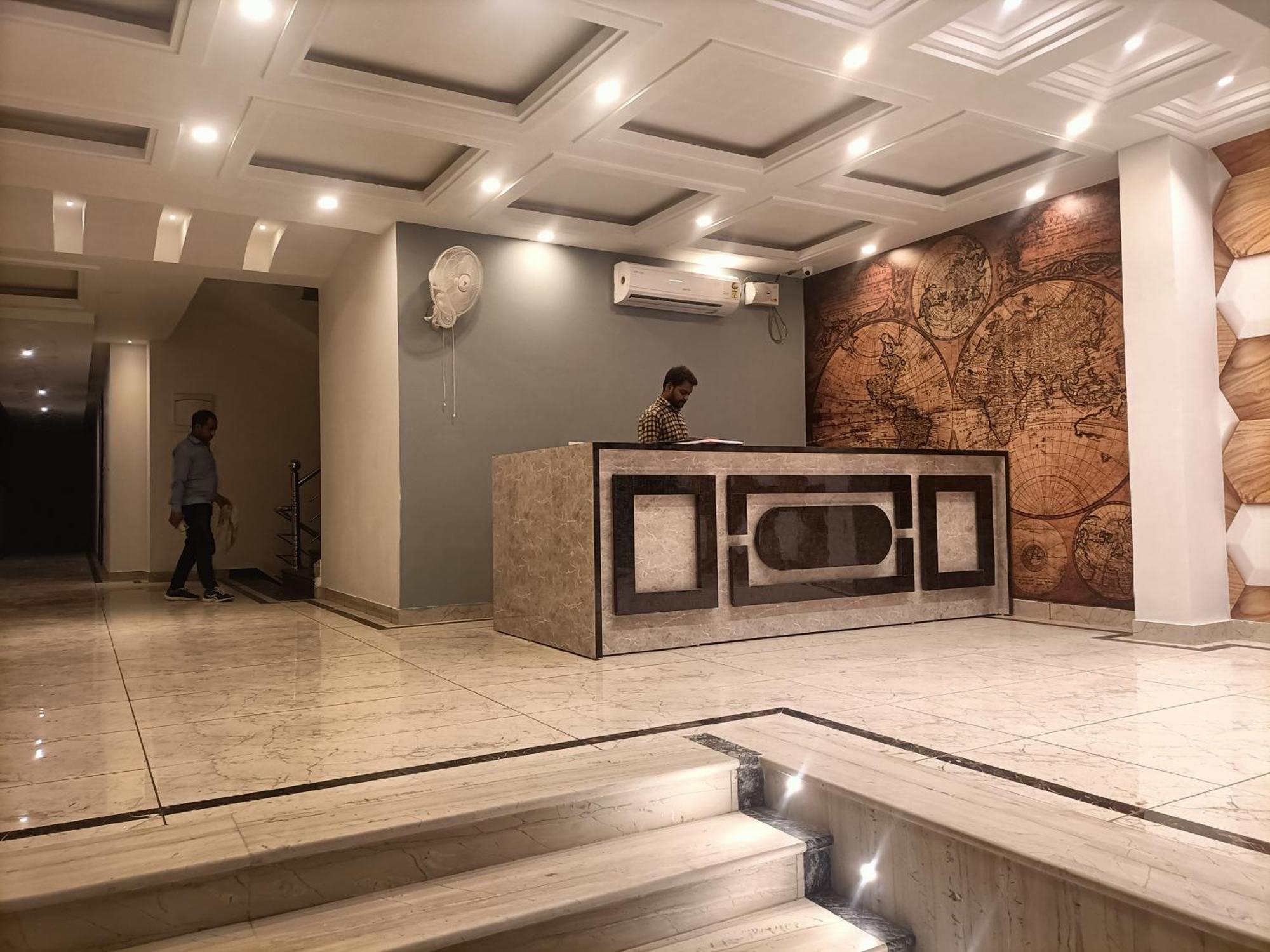 Hotel Vista Premium Tark A Family Hotel Near Igi Airport Delhi New Delhi Buitenkant foto